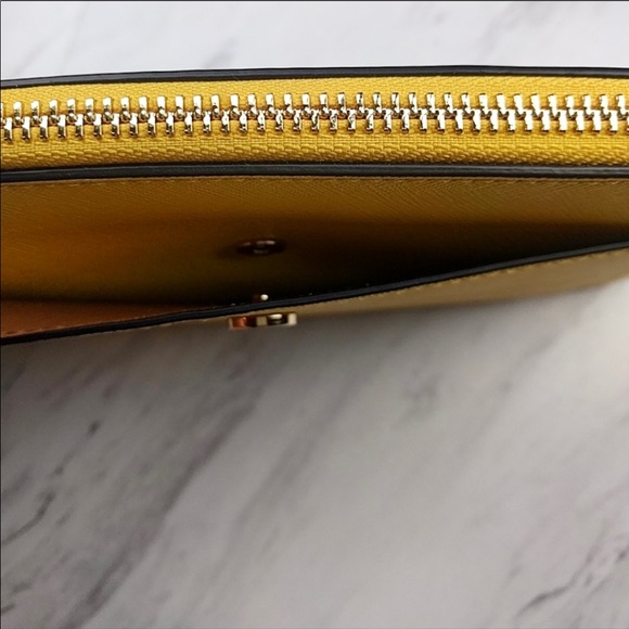 Michael Kors Greenwich Leather Clutch - Picture 2 of 11